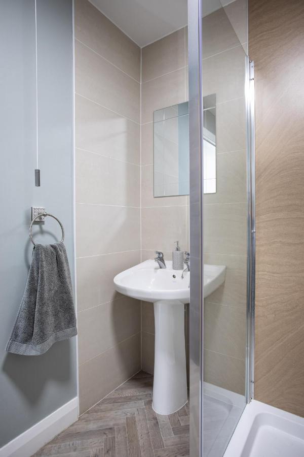 New Lisburn Road Apartment - Free Parking Belfast Exterior foto